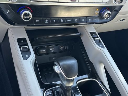 Used 2021 Kia Telluride SX w/ SX Prestige Package image 37