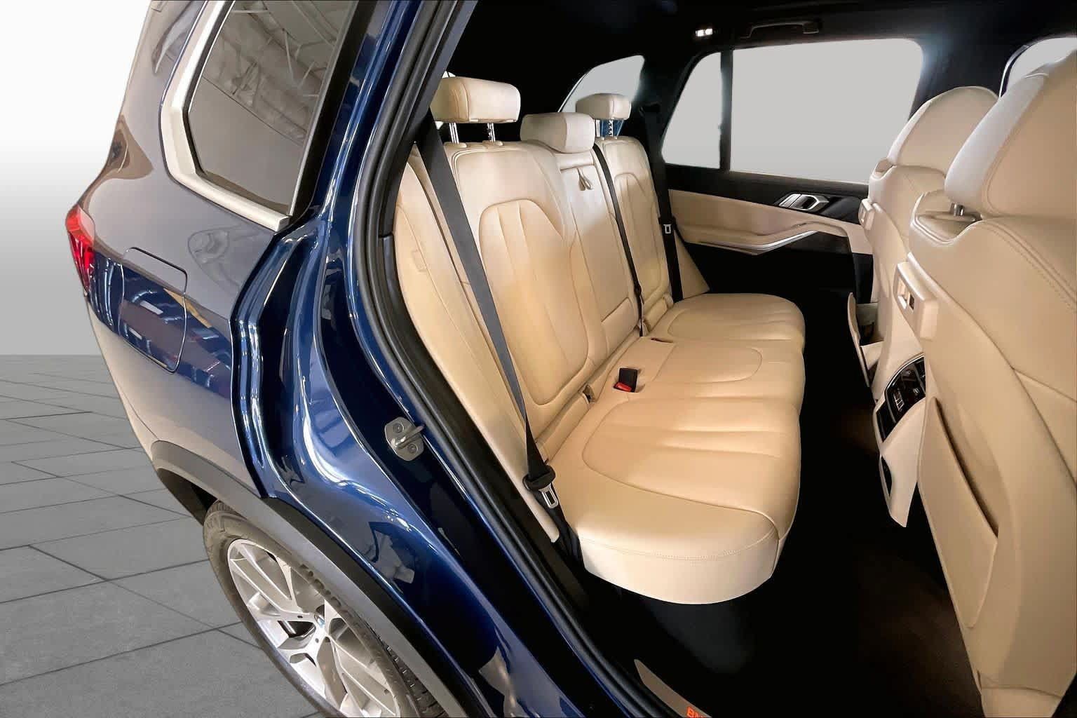 Used 2022 BMW X5 sDrive40i w/ Premium Package RWD image 18
