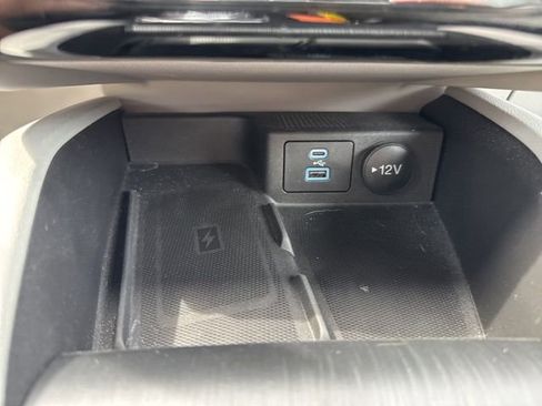 Used 2023 Ford Escape Platinum w/ Premium Technology Package AWD/4WD image 23