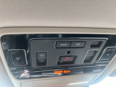 Used 2024 Toyota Grand Highlander AWD image 23