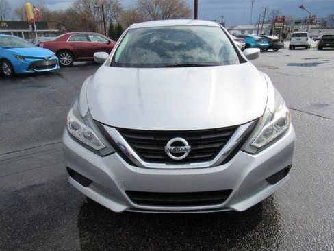 Used 2022 Nissan Altima 2.5 SV w/ SV Premium Package image 28