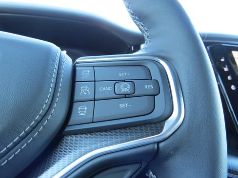 New 2026 Jeep Grand Wagoneer Summit image 23