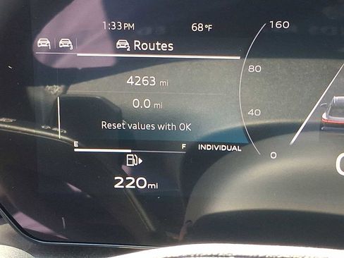 Certified 2025 Audi Q5 Premium Plus w/ Premium Plus AWD/4WD image 13