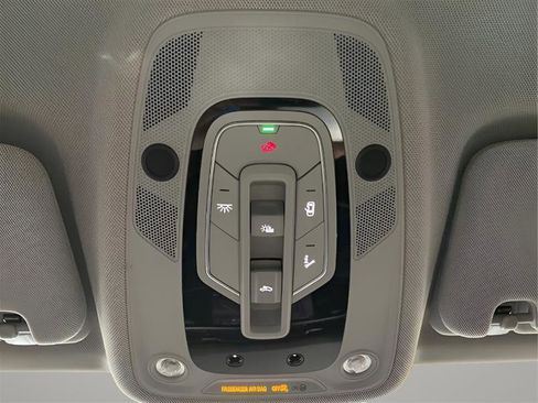 Used 2021 Audi Q7 3.0T Premium Plus image 18