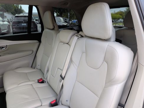Used 2017 Volvo XC90 T6 Momentum w/ Vision Package AWD/4WD image 37