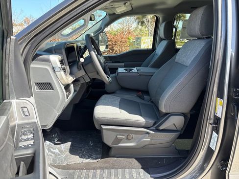 New 2026 Ford F250 XLT w/ XLT Premium Package image 28