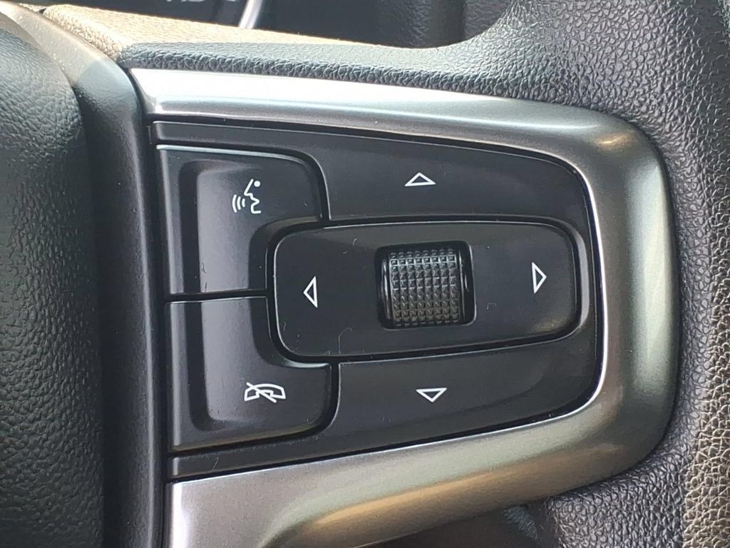 Used 2022 Chevrolet Silverado 2500 Custom w/ Custom Value Package AWD/4WD image 10