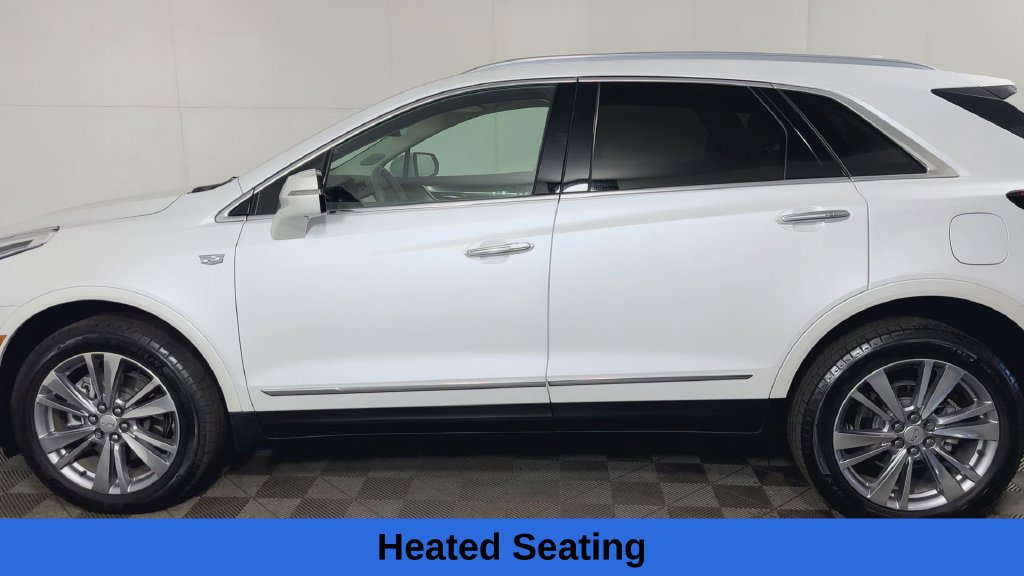 Used 2024 Cadillac XT5 Premium Luxury w/ Technology Package FWD image 8