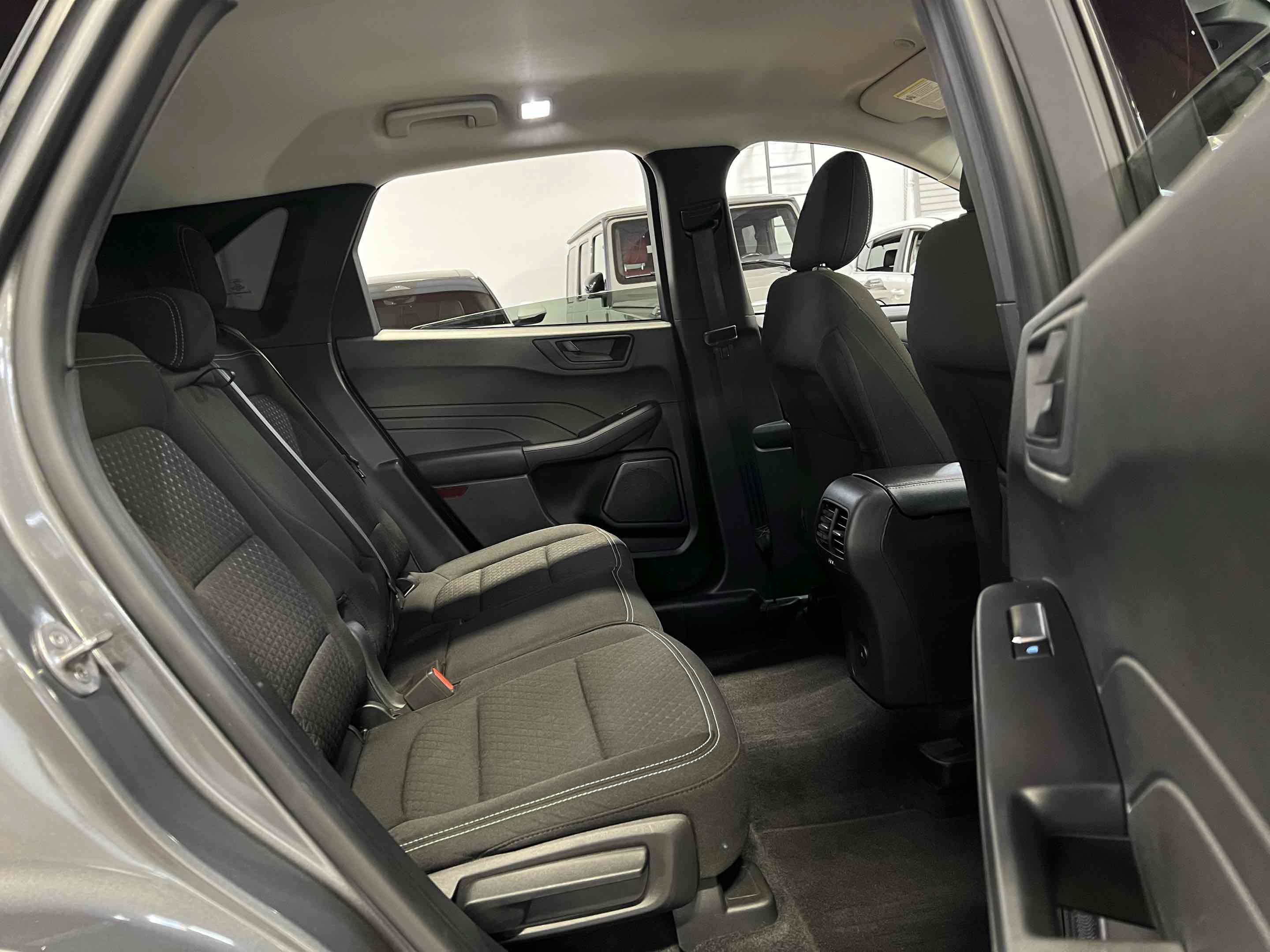 Used 2023 Ford Escape Active FWD image 31