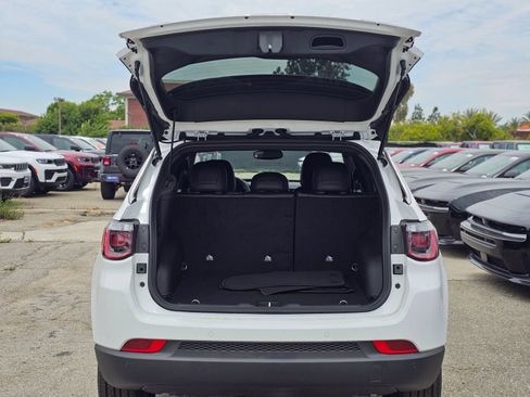 New 2026 Jeep Compass Limited AWD/4WD image 7