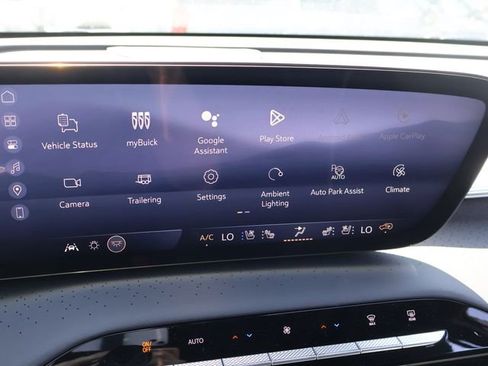 Used 2018 Buick Enclave Premium w/ Experience Buick Package AWD/4WD image 41