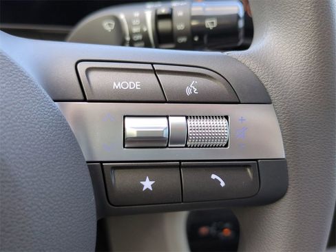 New 2026 Hyundai Kona SE image 28