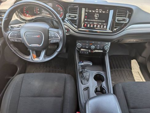 Used 2023 Dodge Durango SXT AWD/4WD image 8