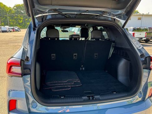 Used 2023 Ford Escape ST-Line w/ Tech Pack #1 AWD/4WD image 17