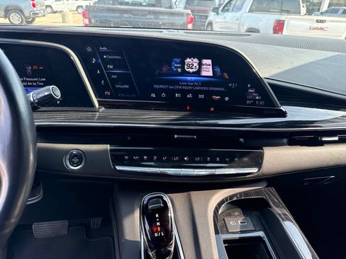 Used 2023 Cadillac Escalade Sport AWD/4WD image 27