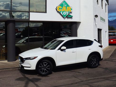 Used 2018 MAZDA CX-5 Touring image 4