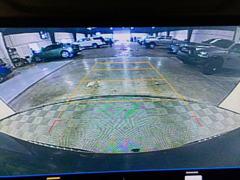 Used 2020 Chevrolet Silverado 1500 LT w/ Texas Edition image 18