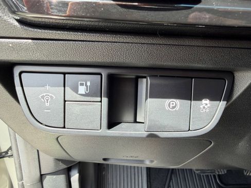 Used 2024 Kia EV6 Light AWD/4WD image 18