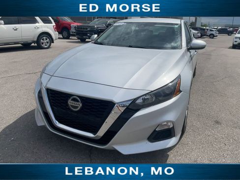 Used 2022 Nissan Altima 2.5 S FWD image 3