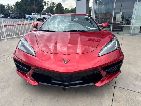 Used 2025 Chevrolet Corvette Stingray Preferred Conv w/ 2LT RWD image 8