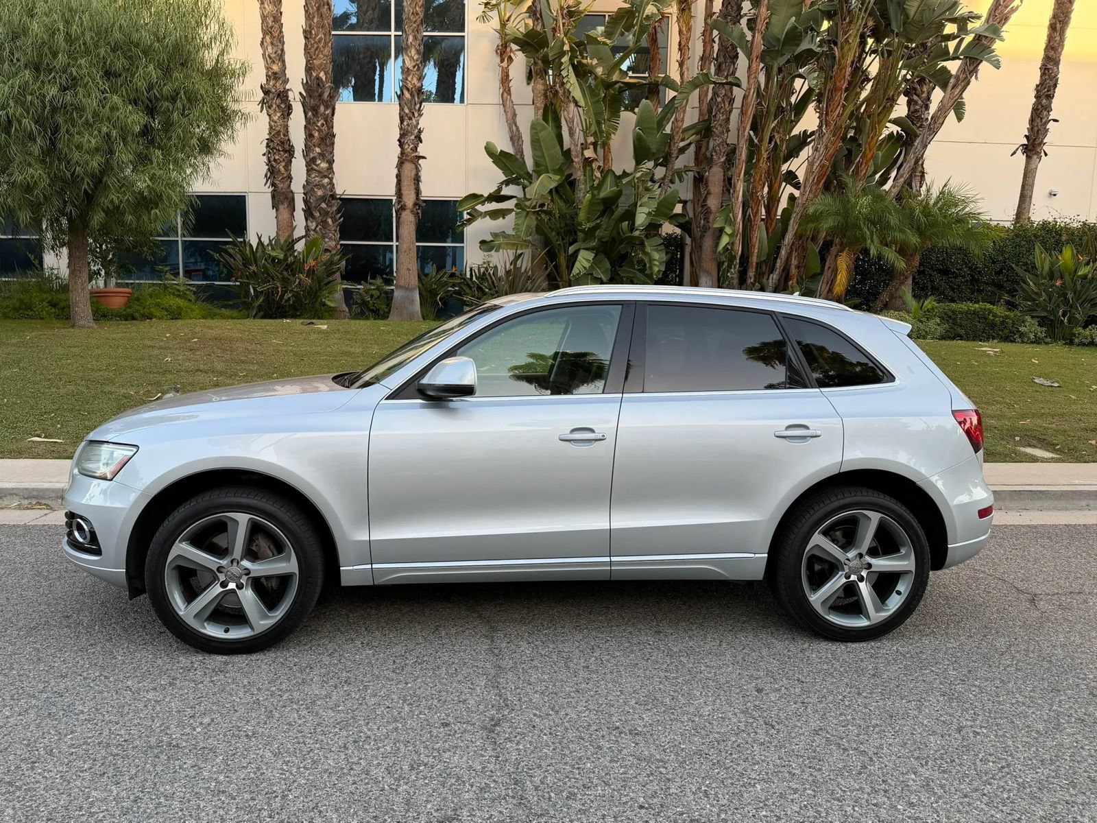 Used 2014 Audi Q5 TDI Premium Plus AWD/4WD image 8