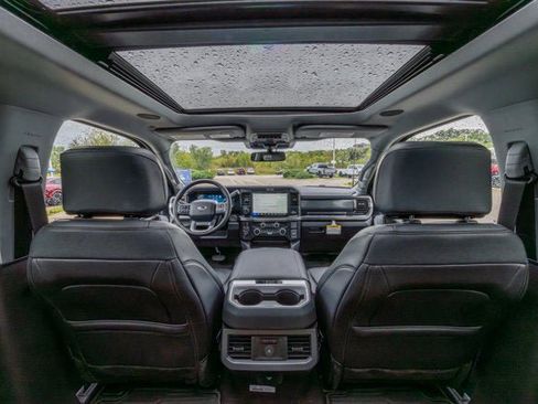 New 2026 Ford F250 Lariat w/ Black Appearance Package image 21