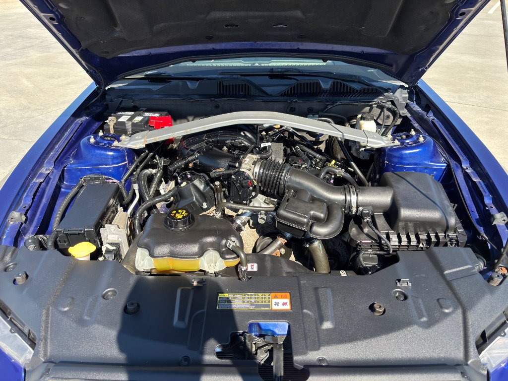 Used 2014 Ford Mustang Premium RWD image 10