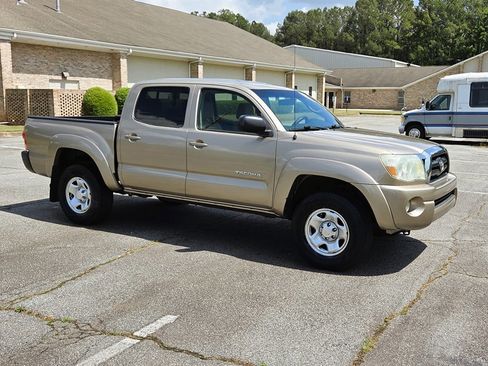Used 2008 Toyota Tacoma PreRunner RWD image 16