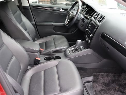 Used 2017 Volkswagen Jetta SEL image 11