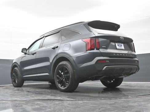 Used 2021 Kia Sorento S w/ Panoramic Sunroof Package AWD/4WD image 40