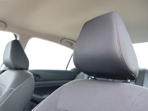 Used 2025 Nissan Altima 2.5 SV image 14