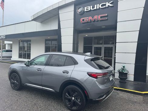 Used 2021 Buick Envision Essence w/ Sport Touring Package image 3