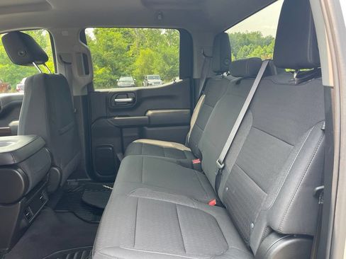Used 2020 Chevrolet Silverado 1500 LT AWD/4WD image 7