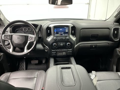 Certified 2021 Chevrolet Silverado 1500 LT Trail Boss w/ Convenience Package II AWD/4WD image 4