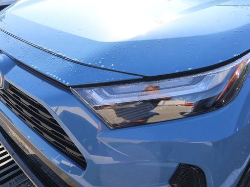 Used 2024 Toyota RAV4 SE w/ Convenience Package AWD/4WD image 3