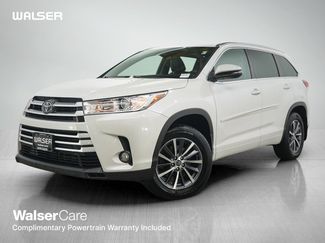 Used 2017 Toyota Highlander XLE w/ Protection Package #3 AWD/4WD video 1