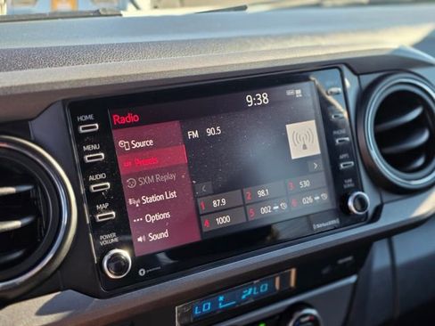 Used 2023 Toyota Tacoma TRD Off-Road image 28