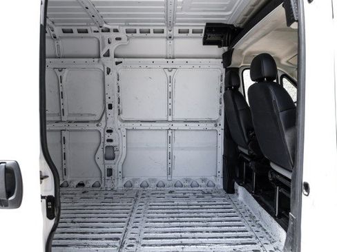 Used 2023 RAM ProMaster 2500 FWD image 28