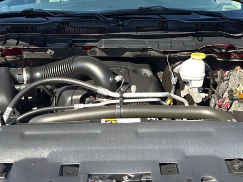 Used 2017 RAM 1500 Laramie AWD/4WD image 32