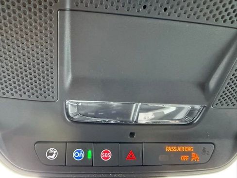 New 2026 Chevrolet Equinox LT w/ Convenience Package II image 25