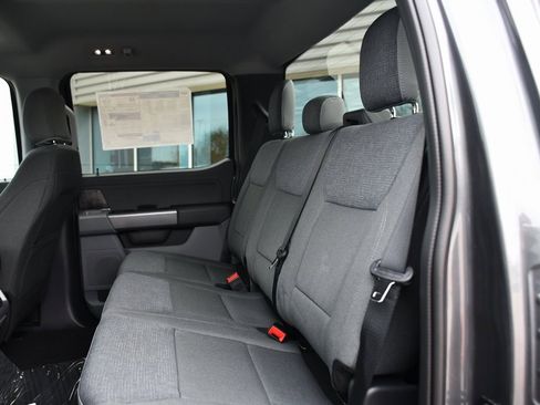 Used 2025 Ford F150 Lightning XLT image 19