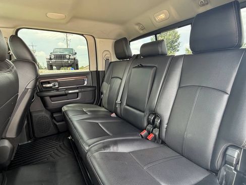 Used 2018 RAM 2500 Laramie AWD/4WD image 17