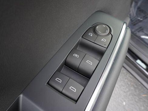 New 2026 GMC Acadia Elevation image 16