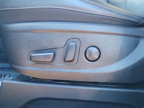 Used 2024 Kia Telluride S image 21