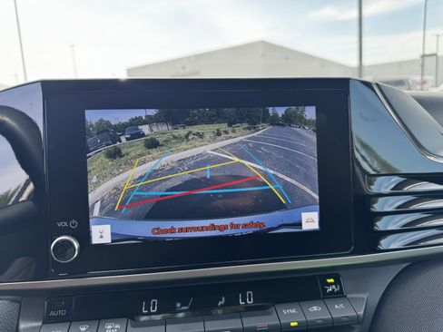Certified 2025 Toyota Camry LE FWD image 7