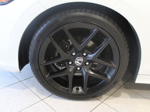Used 2023 Honda Civic Sport image 12