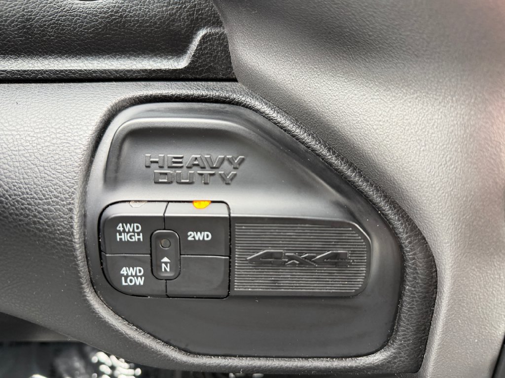 Used 2024 RAM 2500 Big Horn AWD/4WD image 13