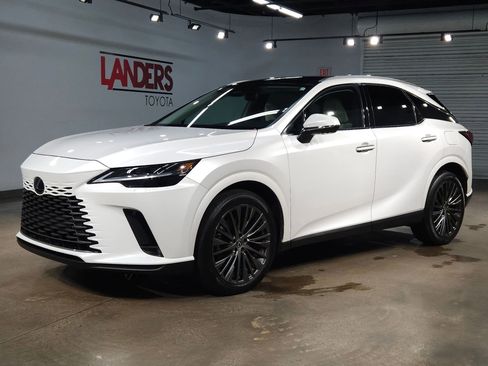 Used 2024 Lexus RX 350 RX 350h Luxury image 3