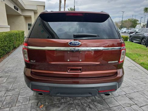 Used 2015 Ford Explorer XLT w/ Equipment Group 202B image 5