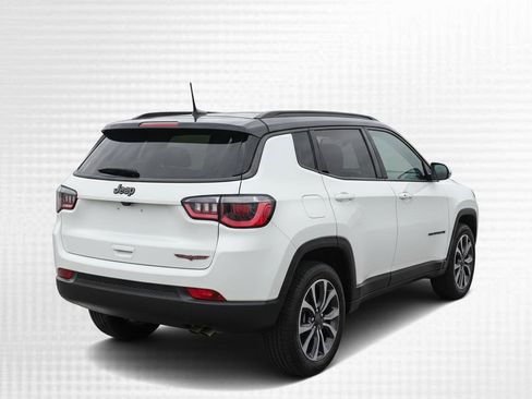 Used 2019 Jeep Compass Trailhawk AWD/4WD image 3